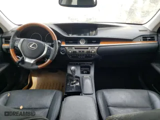 2015 Lexus ES 300h Hybrid with VIN JTHBW1GG0F2084543, listed as a Copart auction lot 43218023 with 0 mi miles. Bid and sale history available at carsss.com. Image 8.