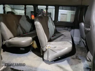 2016 Chevrolet Express Passenger LT z VIN 1GAZGPFG2G1250269, wystawiony jako Copart lot #42913615 z przebiegiem 308 351 mil mil oraz Szkoda całkowita • Salvage title. Historia ofert i sprzedaży dostępna na DreamBid. Obrazek 11.