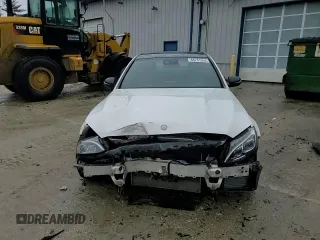 2016 Mercedes-Benz C 63 S AMG z VIN 55SWF8HB7GU098273, wystawiony jako Copart lot #86781954 z przebiegiem 107 642 mil mil oraz Szkoda całkowita • Salvage title. Historia ofert i sprzedaży dostępna na DreamBid. Obrazek 11.