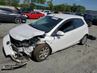 2011 Mazda 2 Touring z VIN JM1DE1HY9B0105836, wystawiony jako Copart lot #52541895 z przebiegiem 175 642 mil mil oraz Szkoda całkowita • Salvage title. Historia ofert i sprzedaży dostępna na DreamBid. Obrazek 1.