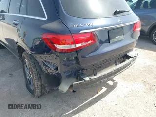 2019 Mercedes-Benz GLC 300 with VIN WDC0G4JBXKV170515, listed as a IAAI auction lot 42228820 with 73,391 mi miles and . Bid and sale history available at DreamBid. Image 6.