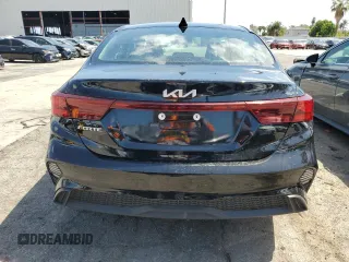 2024 Kia Forte LXS with VIN 3KPF24AD7RE792763, listed as a Copart auction lot 51757205 with 17,574 mi miles and Non Repairable. Bid and sale history available at carsss.com. Image 6.