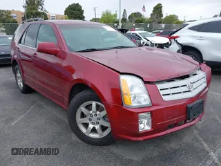 2006 Cadillac SRX z VIN 1GYEE637060211074, wystawiony jako IAAI lot #41771027 z przebiegiem 111 540 mil mil oraz . Historia ofert i sprzedaży dostępna na DreamBid. Obrazek 1.