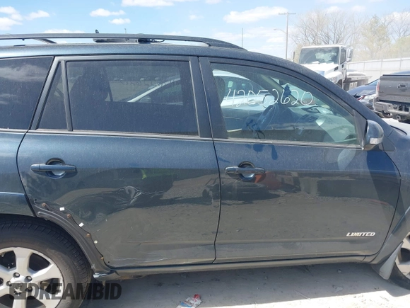 2012 Toyota RAV4 Limited with VIN 2T3DF4DV4CW255649, listed as a IAAI auction lot 42052620 with 157,325 mi miles. Bid and sale history available at carsss.com. Image 13.