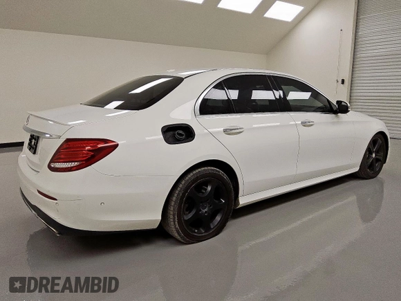2017 Mercedes-Benz E 300 Luxury with VIN WDDZF4JB7HA048166, listed as a Copart auction lot 60746955 with 112,553 mi miles and Clean title. Bid and sale history available at DreamBid. Image 3.