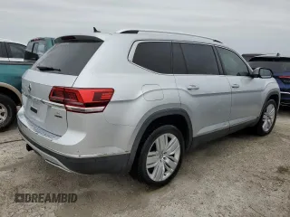 2018 Volkswagen Atlas SEL Premium z VIN 1V2NR2CA9JC572372, wystawiony jako Copart lot #58873865 z przebiegiem 77 006 mil mil oraz Nie do naprawy • Non repairable. Historia ofert i sprzedaży dostępna na DreamBid. Obrazek 3.