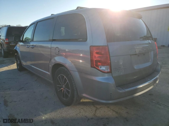 2018 Dodge Grand Caravan GT with VIN 2C4RDGEG5JR284212, listed as a Copart auction lot 42642745 with 141,374 mi miles and Salvage Title. Bid and sale history available at carsss.com. Image 2.