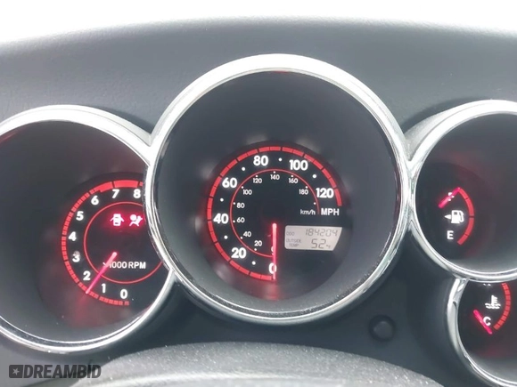 2006 Pontiac Vibe with VIN 5Y2SL65806Z451418, listed as a IAAI auction lot 41518600 with 184,204 mi miles. Bid and sale history available at carsss.com. Image 7.