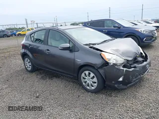 2013 Toyota Prius One z VIN JTDKDTB34D1057260, wystawiony jako IAAI lot #42298170 z przebiegiem 78 514 mil mil oraz . Historia ofert i sprzedaży dostępna na DreamBid. Obrazek 1.
