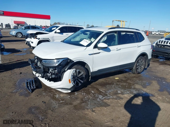 2024 Volkswagen Tiguan S with VIN 3VVRB7AX3RM146054, listed as a IAAI auction lot 41070662 with 4,756 mi miles. Bid and sale history available at carsss.com. Image 19.
