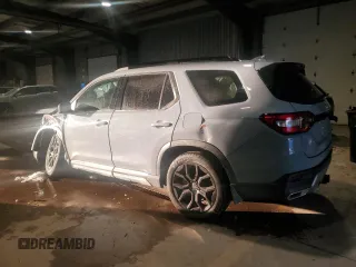 2025 Honda Pilot Elite with VIN 5FNYG1H81SB017554, listed as a Copart auction lot 41770965 with 11,893 mi miles and Salvage Title. Bid and sale history available at DreamBid. Image 2.