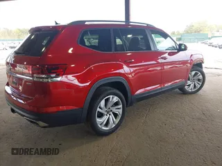 2021 Volkswagen Atlas SE with VIN 1V2KR2CA3MC559155, listed as a IAAI auction lot 42161105 with 35,039 mi miles and . Bid and sale history available at DreamBid. Image 4.