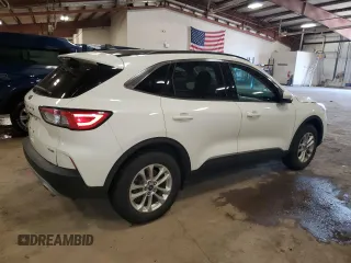 2020 Ford Escape SE with VIN 1FMCU9G68LUC34220, listed as a Copart auction lot 60155395 with 48,427 mi miles and Clean title. Bid and sale history available at DreamBid. Image 3.