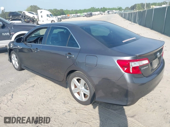 2014 Toyota Camry L with VIN 4T1BF1FK5EU744839, listed as a IAAI auction lot 42101173 with 255,137 mi miles. Bid and sale history available at carsss.com. Image 3.
