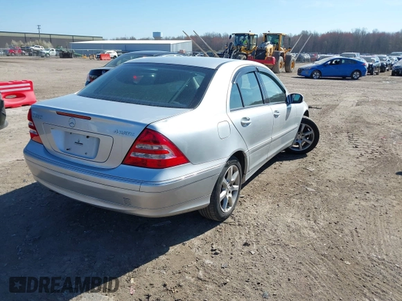 2007 Mercedes-Benz C 280 Luxury with VIN WDBRF92H37F891873, listed as a IAAI auction lot 42058992 with 127,760 mi miles and . Bid and sale history available at DreamBid. Image 4.