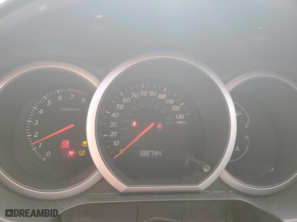 2008 Suzuki Grand Vitara with VIN JS3TE941584101448, listed as a Copart auction lot 88200205 with 188,744 mi miles and Salvage Title. Bid and sale history available at carsss.com. Image 9.