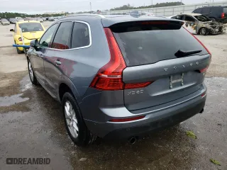 2018 Volvo XC60 Momentum with VIN LYV102RK1JB083592, listed as a Copart auction lot 68032212 with 34,094 mi miles. Bid and sale history available at carsss.com. Image 2.