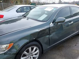 2007 Lexus LS 460 with VIN JTHBL46F975046019, listed as a IAAI auction lot 41774394 with 164,470 mi miles. Bid and sale history available at carsss.com. Image 6.
