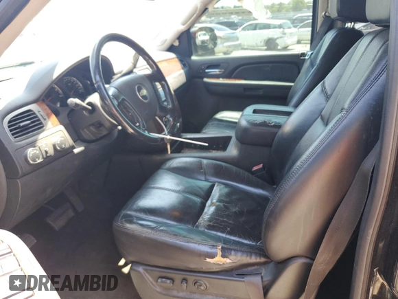 2007 Chevrolet Avalanche 3LT z VIN 3GNFK123X7G309795, wystawiony jako Copart lot #53541165 z przebiegiem 267 446 mil mil oraz Szkoda całkowita • Salvage title. Historia ofert i sprzedaży dostępna na DreamBid. Obrazek 7.
