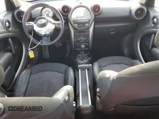 2011 MINI Countryman with VIN WMWZB3C53BWM00724, listed as a Copart auction lot 52293575 with Not Provided miles and Salvage Title. Bid and sale history available at DreamBid. Image 8.