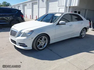 2013 Mercedes-Benz E-Class E 350 Luxury with VIN WDDHF8JB6DA680430, listed as a IAAI auction lot 41837189 with 83,492 mi miles. Bid and sale history available at carsss.com. Image 18.
