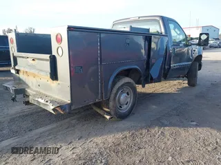2008 Ford F-250 with VIN 1FDNF21528EC14458, listed as a IAAI auction lot 41011827 with 118,085 mi miles and . Bid and sale history available at DreamBid. Image 4.