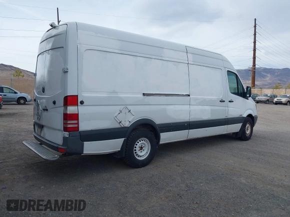 2011 Mercedes-Benz Sprinter Cargo with VIN WD3PE8CB4B5595009, listed as a IAAI auction lot 41791413 with 353,189 mi miles. Bid and sale history available at carsss.com. Image 4.