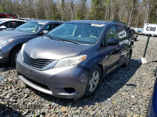 2013 Toyota Sienna LE AAS with VIN 5TDKK3DC2DS367381, listed as a Copart auction lot 46853105 with 228,662 mi miles and Clean Title. Bid and sale history available at carsss.com. Image 1.