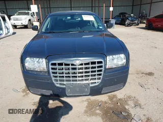 2007 Chrysler 300 with VIN 2C3KA43R57H884972, listed as a IAAI auction lot 41245223 with 67,386 mi miles. Bid and sale history available at carsss.com. Image 6.