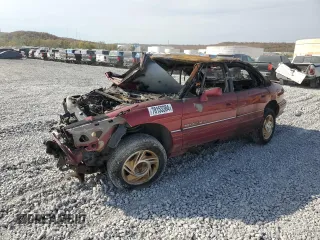 1992 Pontiac Bonneville SE z VIN 1G2HX53LXN1238848, wystawiony jako Copart lot #78153384 z przebiegiem Nie podano mil oraz Szkoda całkowita • Salvage title. Historia ofert i sprzedaży dostępna na DreamBid. Obrazek 1.