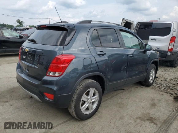 2022 Chevrolet Trax LT with VIN KL7CJPSM3NB540129, listed as a Copart auction lot 63597584 with 32,087 mi miles and Salvage title. Bid and sale history available at DreamBid. Image 3.