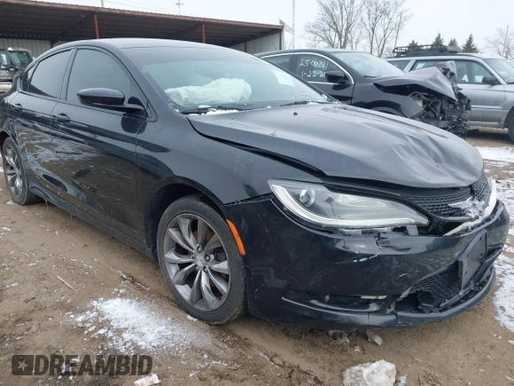 2016 Chrysler 200 S with VIN 1C3CCCBB0GN132648, listed as a IAAI auction lot 41641394 with 118,728 mi miles. Bid and sale history available at carsss.com. Image 1.