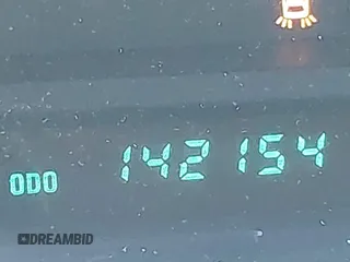 2003 Toyota Avalon XL z VIN 4T1BF28B03U321618, wystawiony jako IAAI lot #42297842 z przebiegiem 142 154 mil mil oraz . Historia ofert i sprzedaży dostępna na DreamBid. Obrazek 16.
