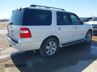 2011 Ford Expedition Limited with VIN 1FMJU1K53BEF45490, listed as a IAAI auction lot 41770961 with 227,256 mi miles. Bid and sale history available at carsss.com. Image 4.