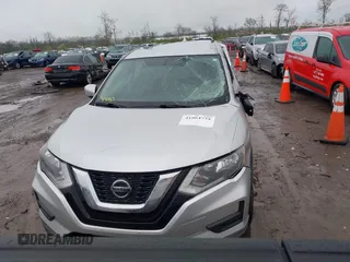 2018 Nissan Rogue SV with VIN KNMAT2MV2JP545414, listed as a IAAI auction lot 41964775 with 172,449 mi miles. Bid and sale history available at carsss.com. Image 12.