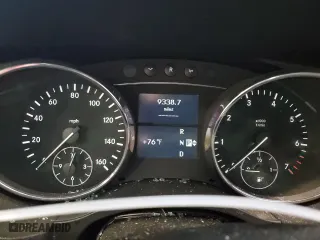 2007 Mercedes-Benz R-Class 3.5L with VIN 4JGCB65E17A038187, listed as a Copart auction lot 70896134 with 9,338 mi miles and Salvage Title. Bid and sale history available at carsss.com. Image 9.
