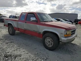 1992 Dodge Dakota z VIN 1B7GG23Y4NS592005, wystawiony jako Copart lot #78465424 z przebiegiem 175 666 mil mil oraz Nie do naprawy • Non repairable. Historia ofert i sprzedaży dostępna na DreamBid. Obrazek 4.