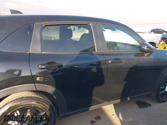 2024 Honda HR-V Sport with VIN 3CZRZ1H57RM706387, listed as a IAAI auction lot 41446909 with 24,145 mi miles. Bid and sale history available at carsss.com. Image 13.
