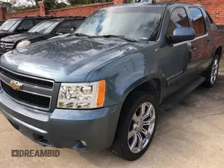 2008 Chevrolet Avalanche LTZ with VIN 3GNFK12368G179855, listed as a Copart auction lot 80298144 with 236,884 mi miles and Clean Title. Bid and sale history available at carsss.com. Image 2.