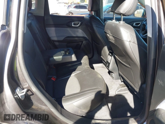 2022 Jeep Compass Latitude with VIN 3C4NJCBB6NT224970, listed as a IAAI auction lot 41689596 with 36,314 mi miles and . Bid and sale history available at carsss.com. Image 8.