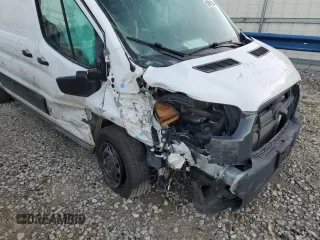 2022 Ford Transit Cargo z VIN 1FTBR1X8XNKA23913, wystawiony jako Copart lot #82981284 z przebiegiem Nie podano mil oraz Szkoda całkowita • Salvage title. Historia ofert i sprzedaży dostępna na DreamBid. Obrazek 9.