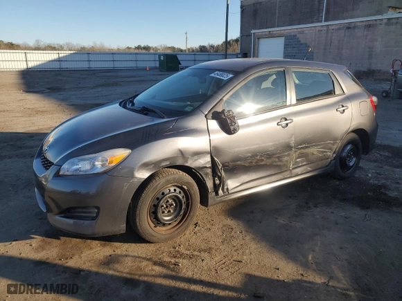 2013 Toyota Matrix L with VIN 2T1KU4EE0DC076533, listed as a Copart auction lot 46488025 with 66,129 mi miles and Salvage Title. Bid and sale history available at carsss.com. Image 1.