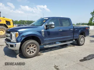 2019 Ford F-250 XL z VIN 1FT7W2B63KEG83232, wystawiony jako Copart lot #56286975 z przebiegiem 124 862 mil mil oraz Szkoda całkowita • Salvage title. Historia ofert i sprzedaży dostępna na DreamBid. Obrazek 1.