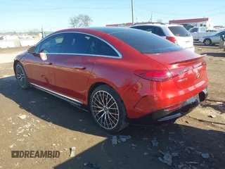 2023 Mercedes-Benz EQE AMG z VIN W1KEG5DBXPF015077, wystawiony jako IAAI lot #41342138 z przebiegiem 7 416 mil mil oraz . Historia ofert i sprzedaży dostępna na DreamBid. Obrazek 3.