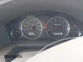 2008 Jeep Commander Sport with VIN 1J8HH48K08C200971, listed as a IAAI auction lot 42046063 with 232,501 mi miles and . Bid and sale history available at DreamBid. Image 7.