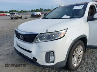 2015 Kia Sorento EX with VIN 5XYKU4A71FG636946, listed as a IAAI auction lot 42366976 with 195,100 mi miles and . Bid and sale history available at DreamBid. Image 6.