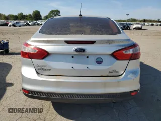2013 Ford Focus SE z VIN 1FADP3F21DL351940, wystawiony jako Copart lot #55051225 z przebiegiem 103 994 mil mil oraz Tytuł czysty. Historia ofert i sprzedaży dostępna na DreamBid. Obrazek 6.