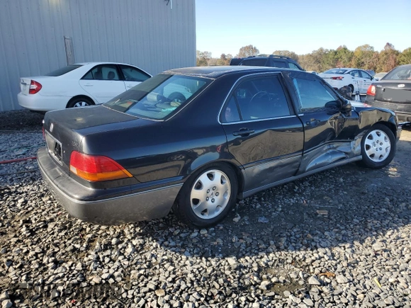 1998 Acura RL Special Edition with VIN JH4KA9686WC014126, listed as a Copart auction lot 83271484 with 0 mi miles and Salvage Title. Bid and sale history available at carsss.com. Image 3.