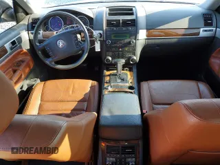 2008 Volkswagen Touareg 2 V6 with VIN WVGBE77L38D003283, listed as a Copart auction lot 52782155 with 3,292,025 mi miles and Salvage Title. Bid and sale history available at carsss.com. Image 8.