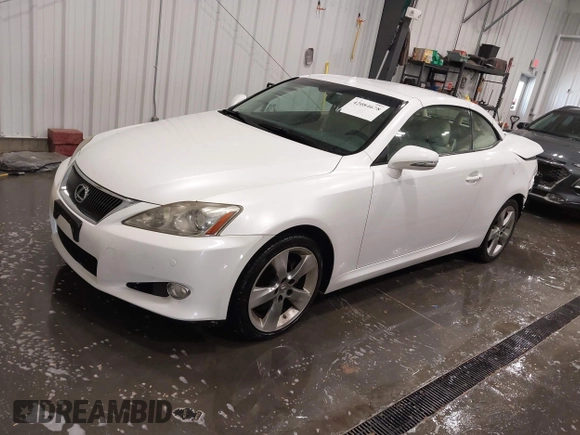 2010 Lexus IS 250 C z VIN JTHFF2C20A2513920, wystawiony jako IAAI lot #42084678 z przebiegiem 175 530 mil mil oraz . Historia ofert i sprzedaży dostępna na DreamBid. Obrazek 2.